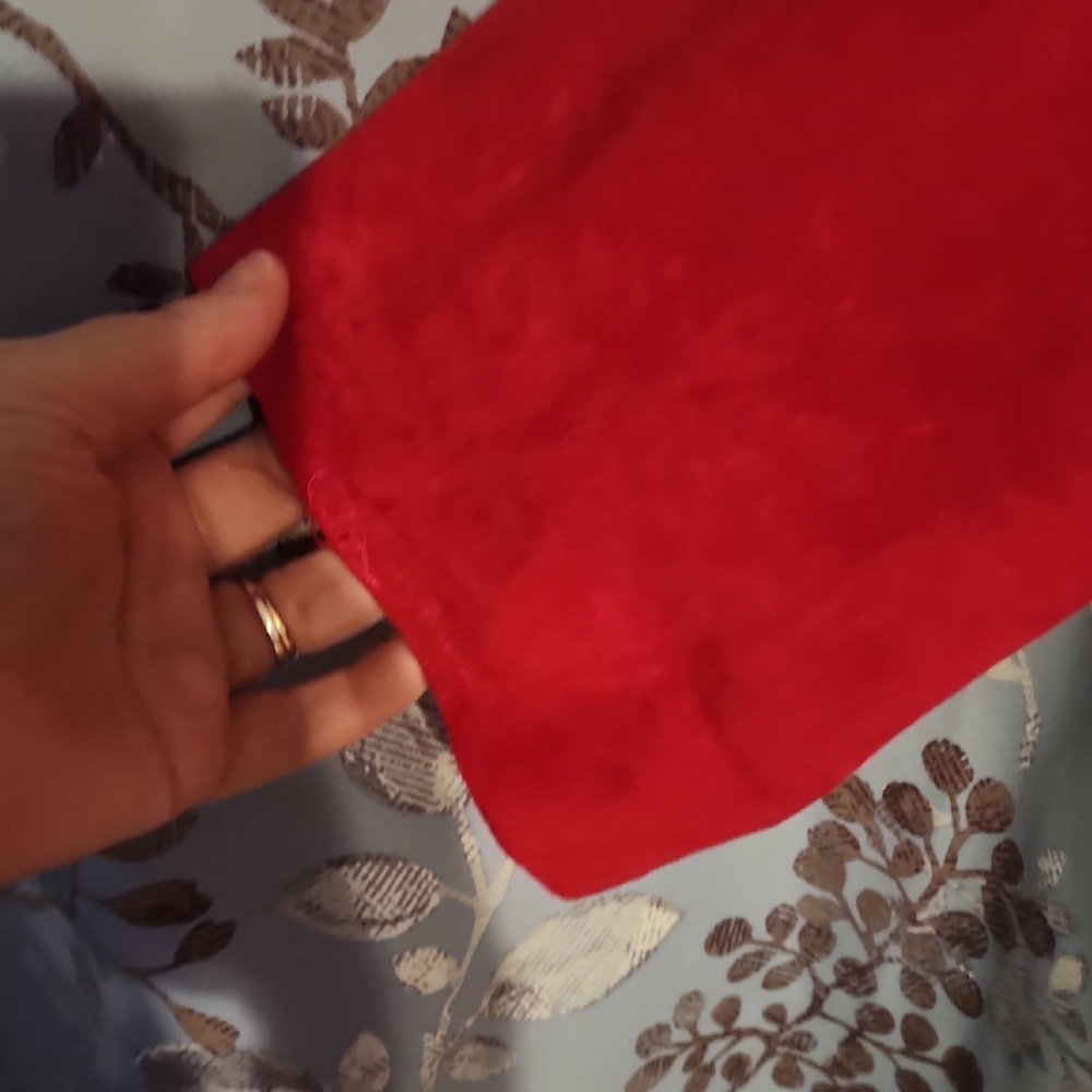 Elegant Red Women's Dress - Picture 4 of 5